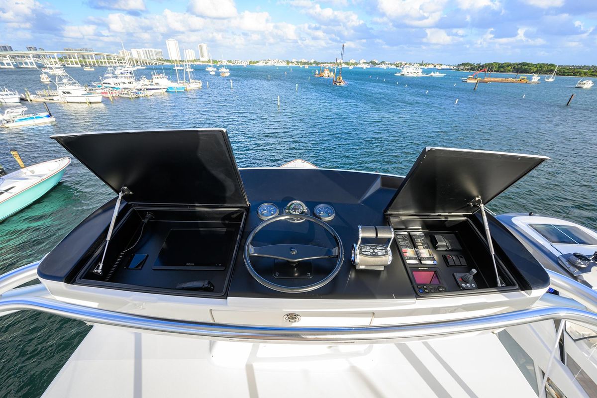 2020 Viking 92 