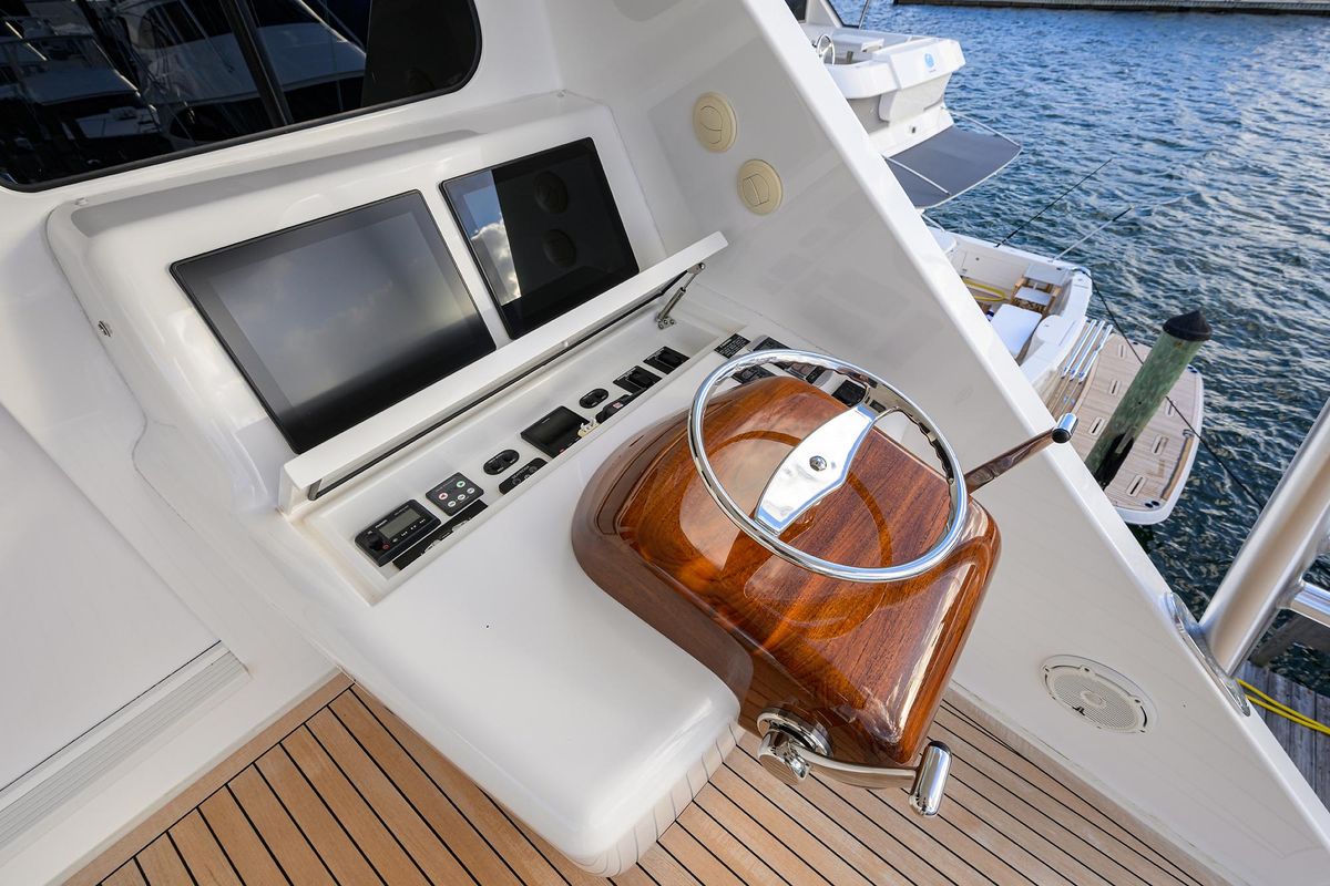 2020 Viking 92 
