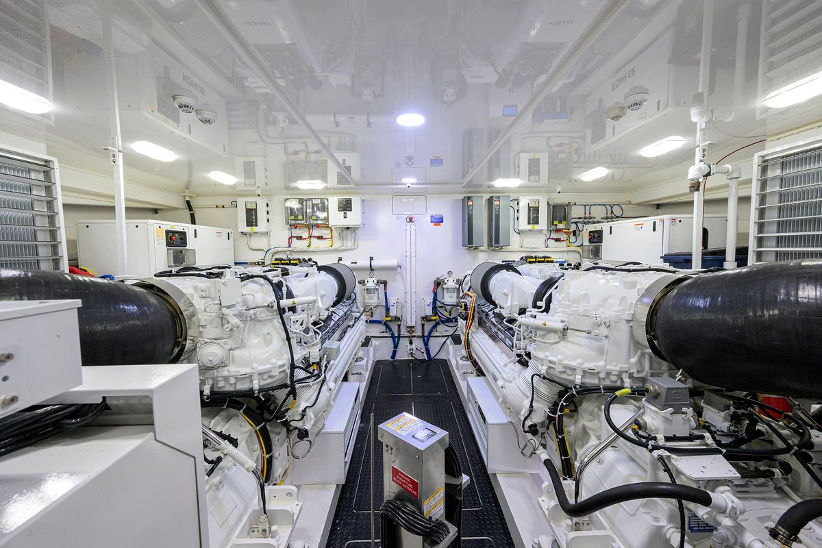 2020 Viking 92 