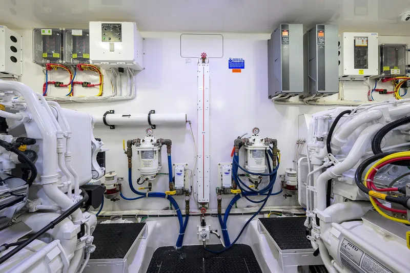 China Time Yacht Photos Pics Viking 92 CHINA TIME - Engine Room