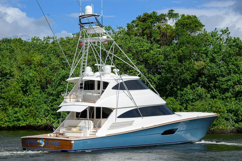 China Time Yacht Photos Pics Viking 92 CHINA TIME - Starboard Aft Profile