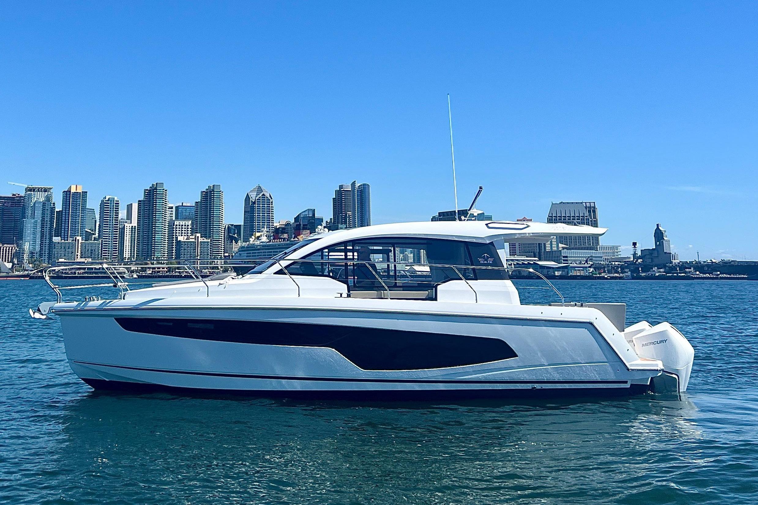 Sealine C335V