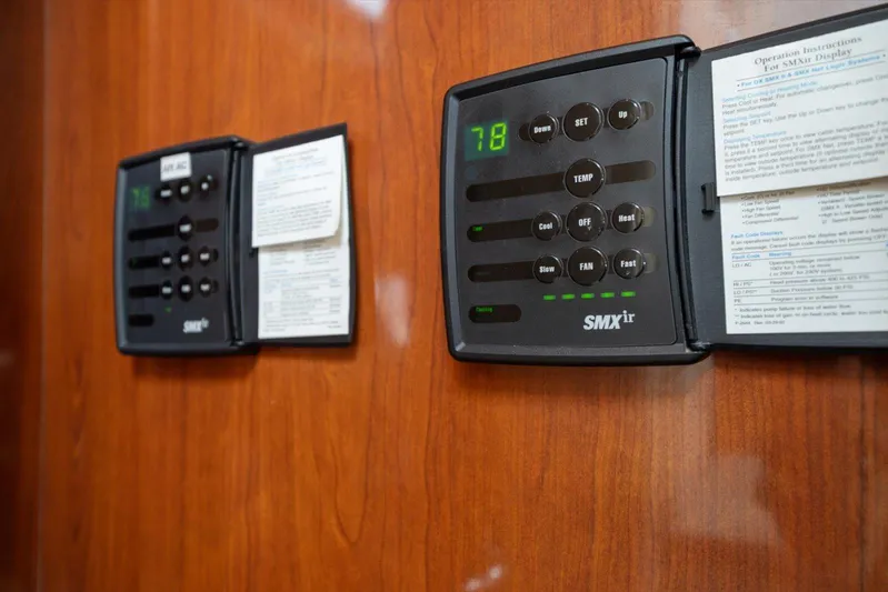 Free Bird Yacht Photos Pics Control panel on 2003 Sea Ray 480 Motor Yacht, displaying temperature settings.