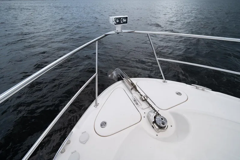 Free Bird Yacht Photos Pics Bow of 2003 Sea Ray 480 Motor Yacht on open water.