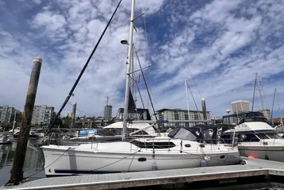 Hunter 45 Deck Salon