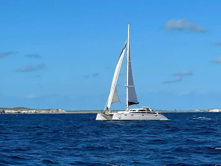 Phoenix XI Yacht Photos Pics 