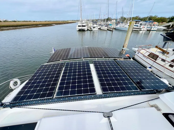 Phoenix XI Yacht Photos Pics 