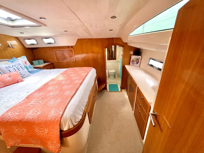 Phoenix XI Yacht Photos Pics 