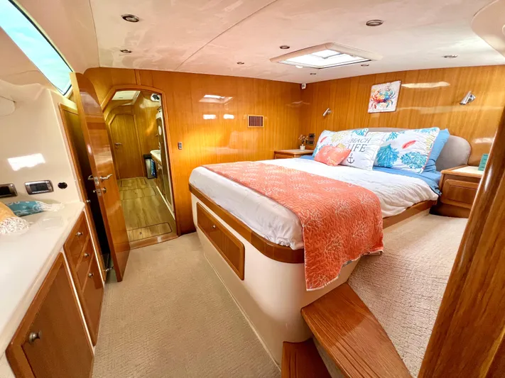 Phoenix XI Yacht Photos Pics 