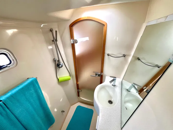 Phoenix XI Yacht Photos Pics 