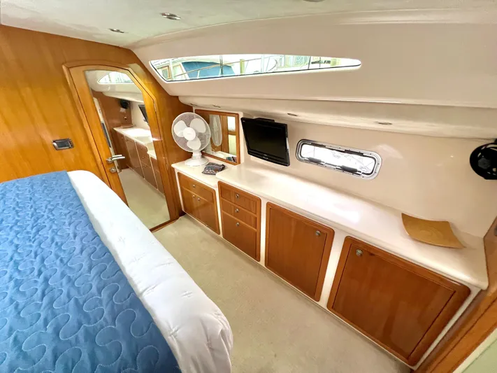 Phoenix XI Yacht Photos Pics 