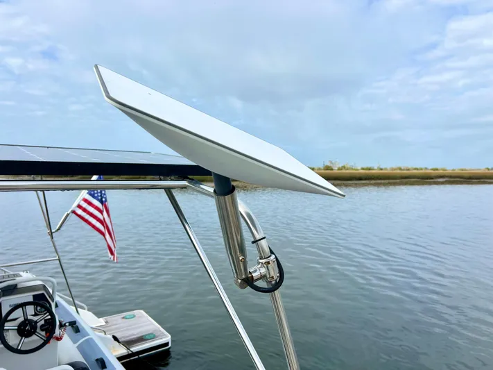 Phoenix XI Yacht Photos Pics 