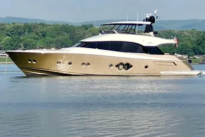 Monte Carlo Yachts 76