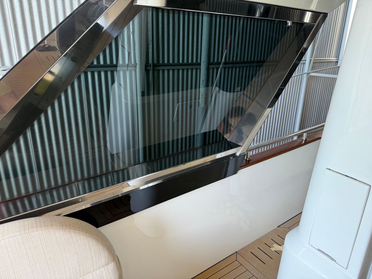 2012 Monte Carlo Yachts 76 