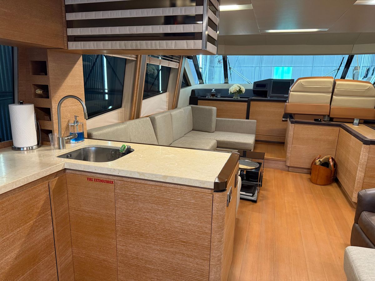 2012 Monte Carlo Yachts 76 