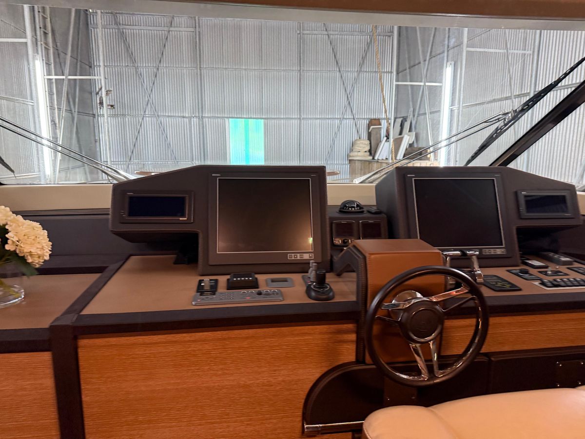 2012 Monte Carlo Yachts 76 