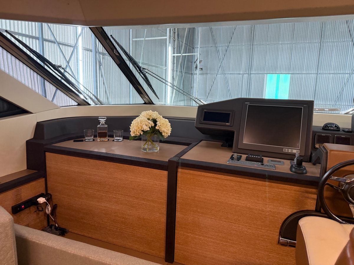 2012 Monte Carlo Yachts 76 