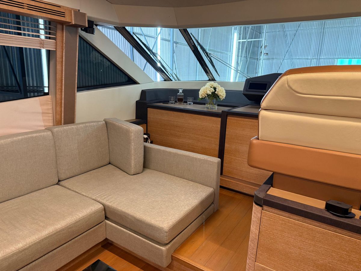 2012 Monte Carlo Yachts 76 