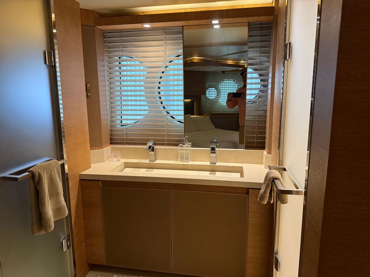 2012 Monte Carlo Yachts 76 