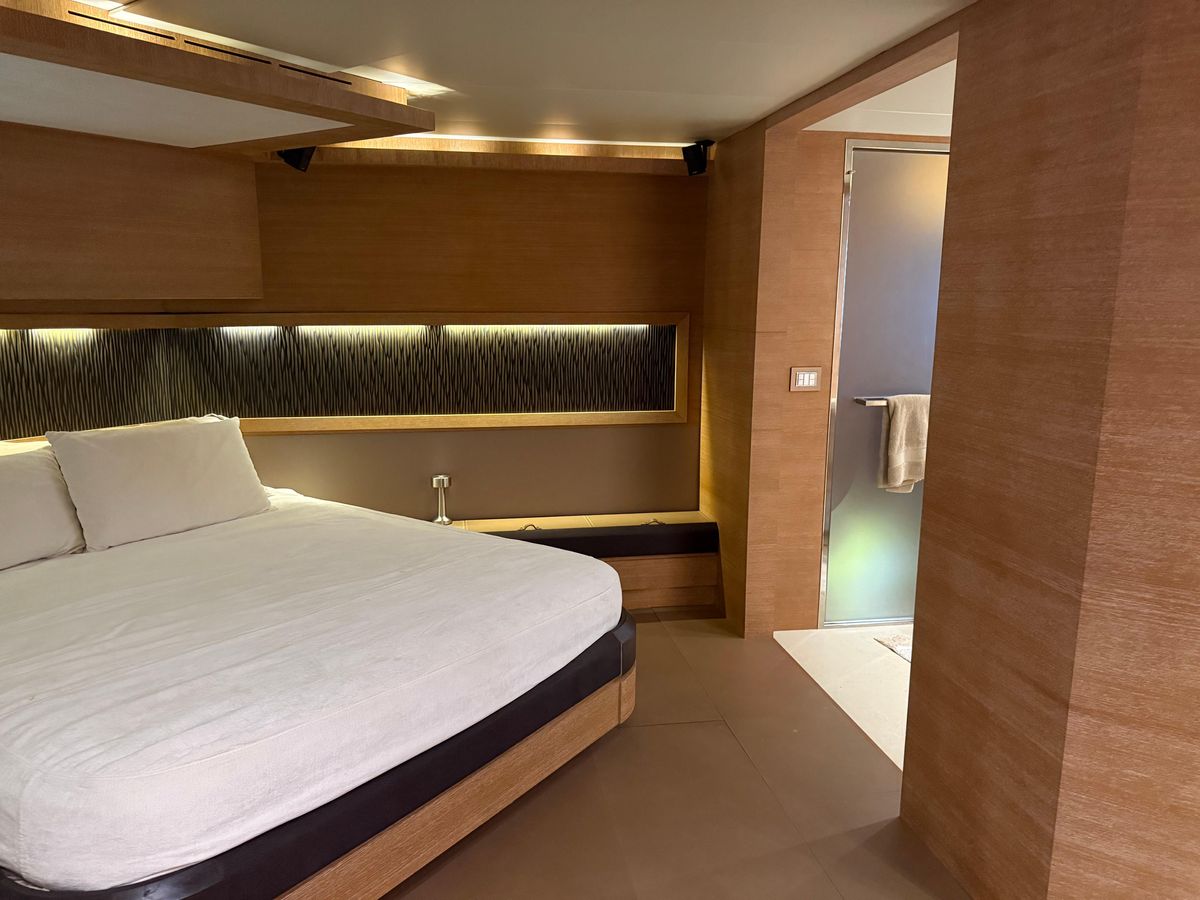 2012 Monte Carlo Yachts 76 