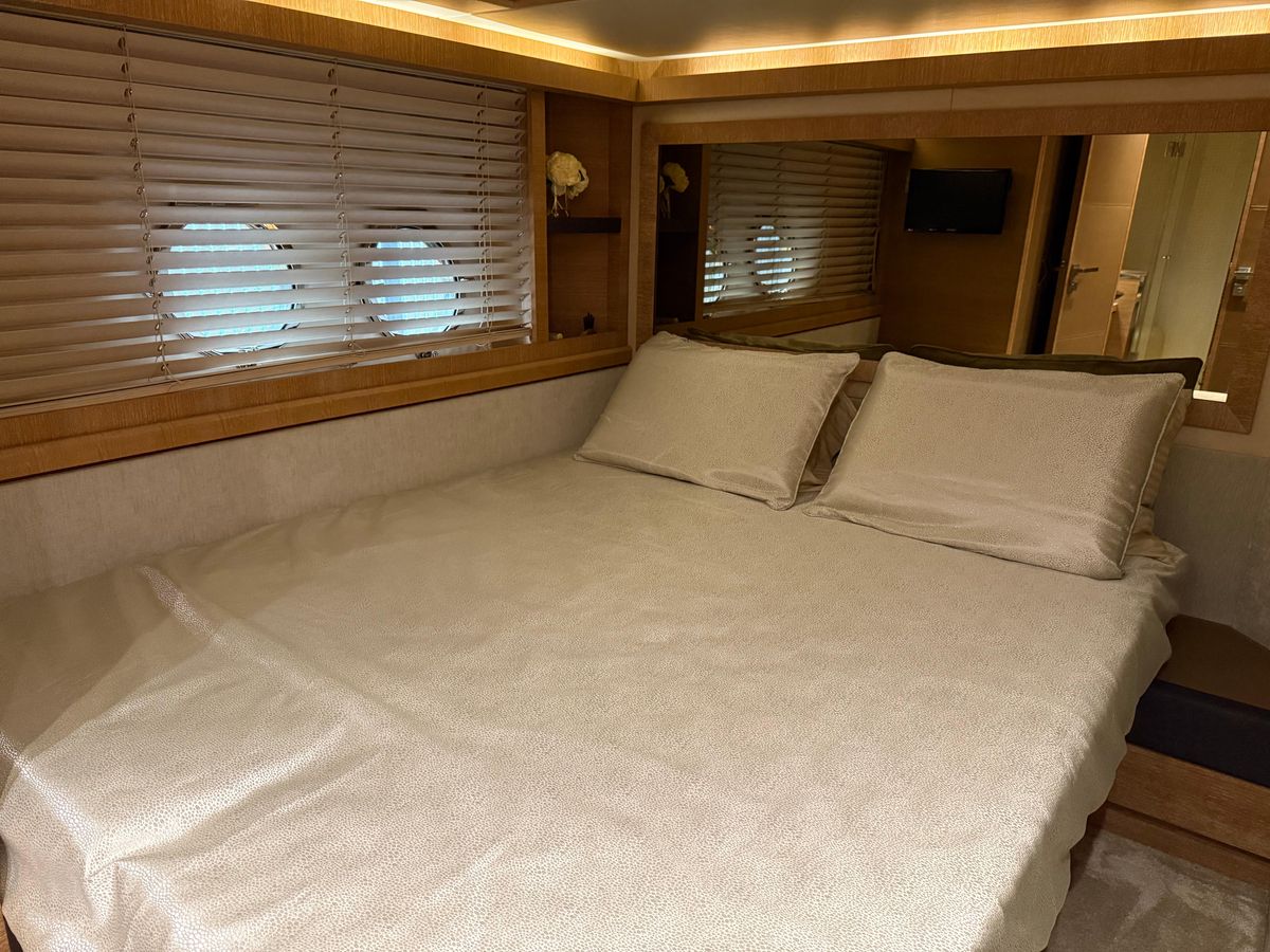 2012 Monte Carlo Yachts 76 