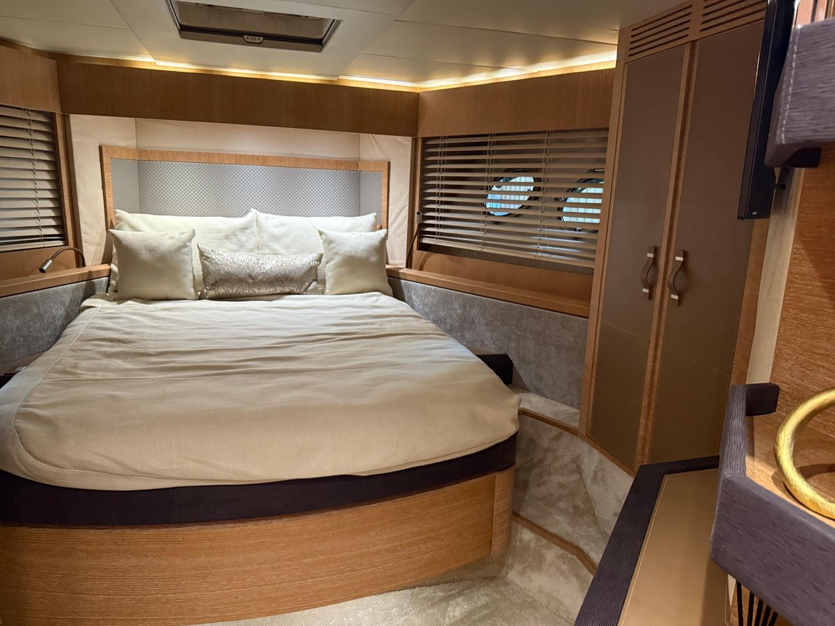 2012 Monte Carlo Yachts 76 