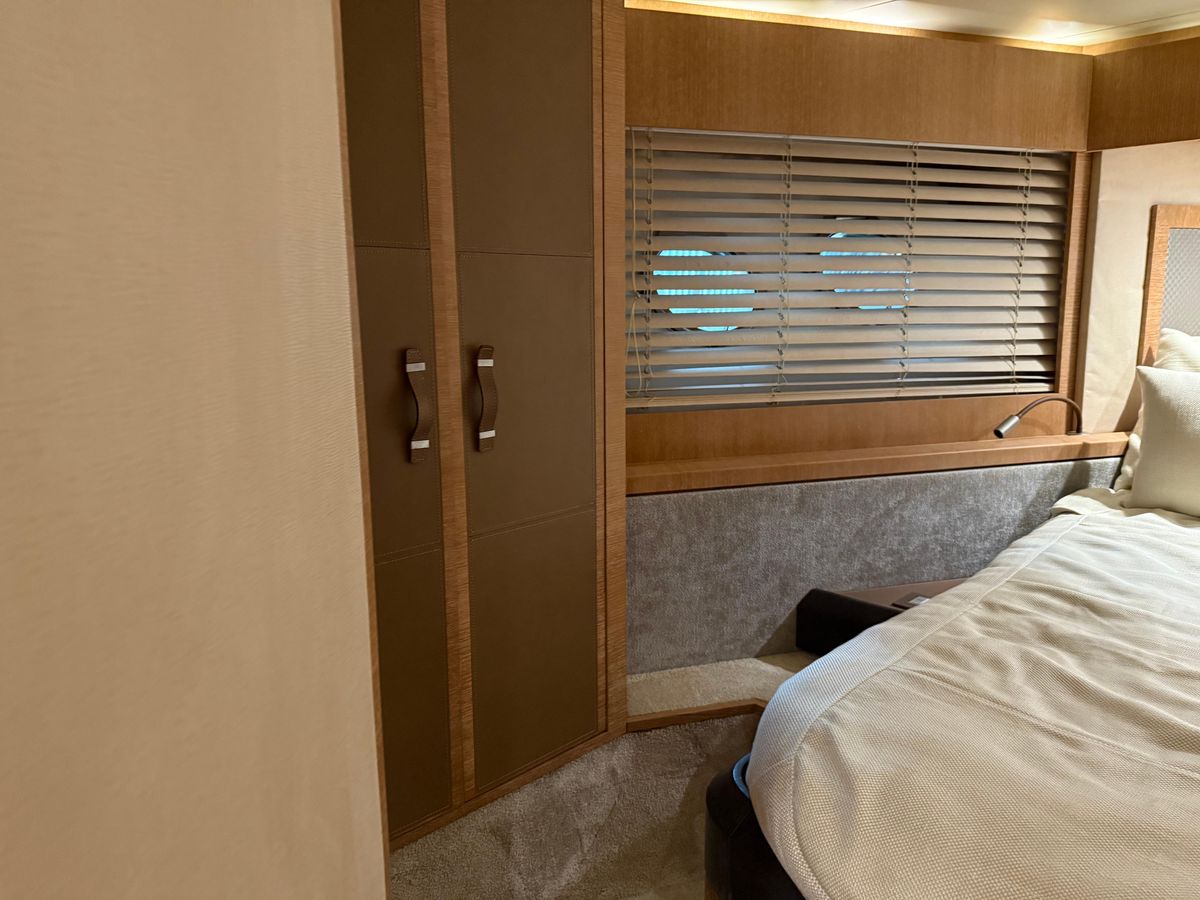 2012 Monte Carlo Yachts 76 