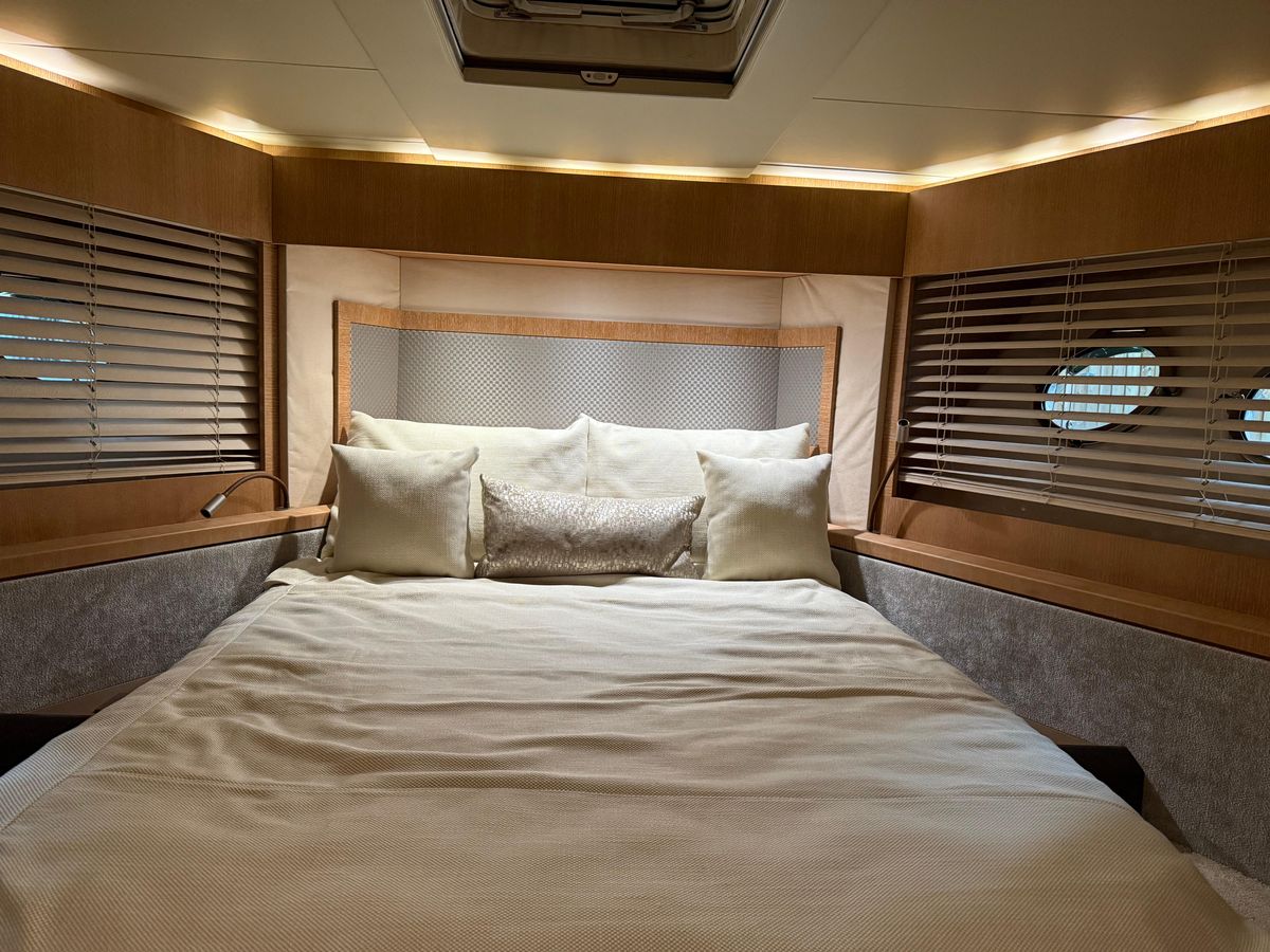 2012 Monte Carlo Yachts 76 