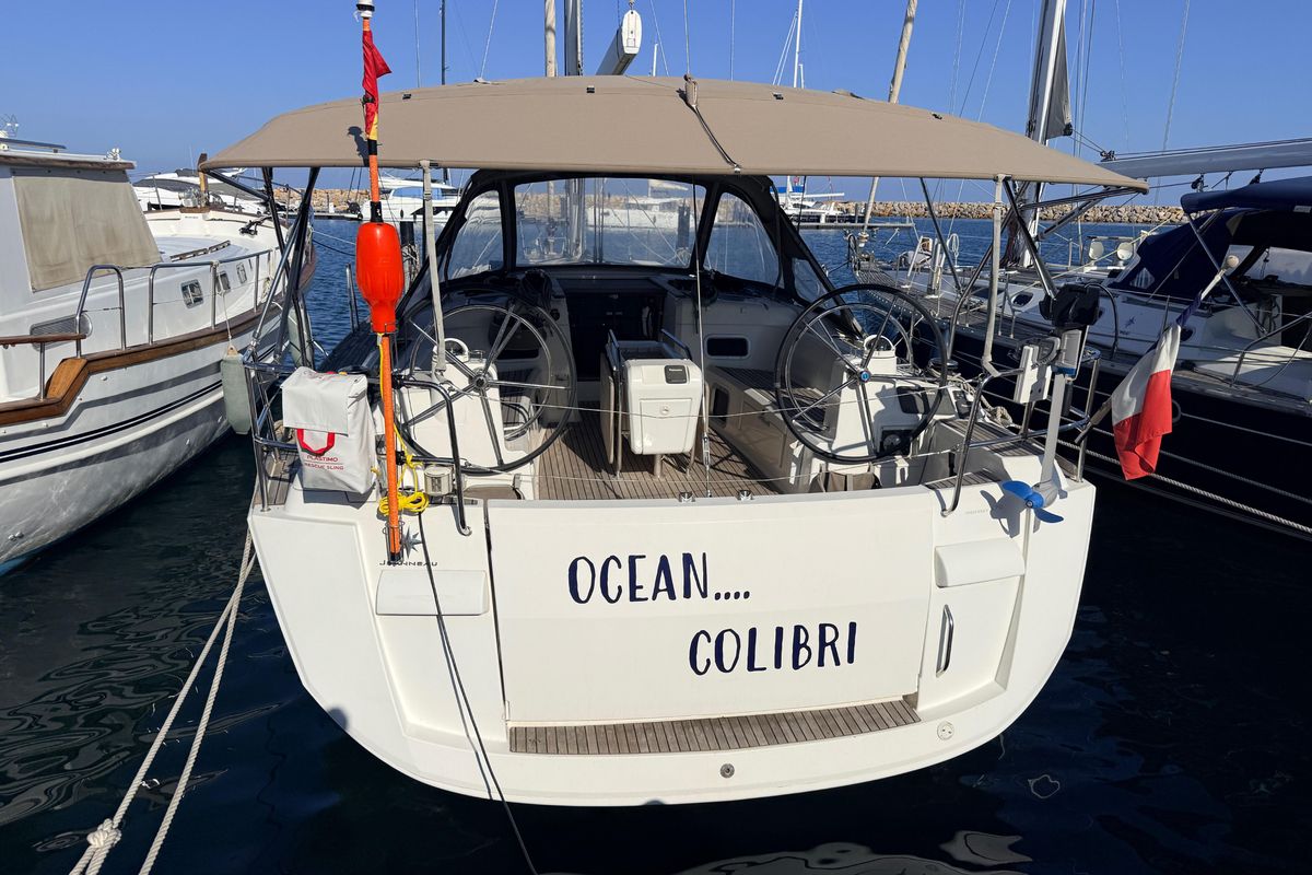 2015 Jeanneau 47 