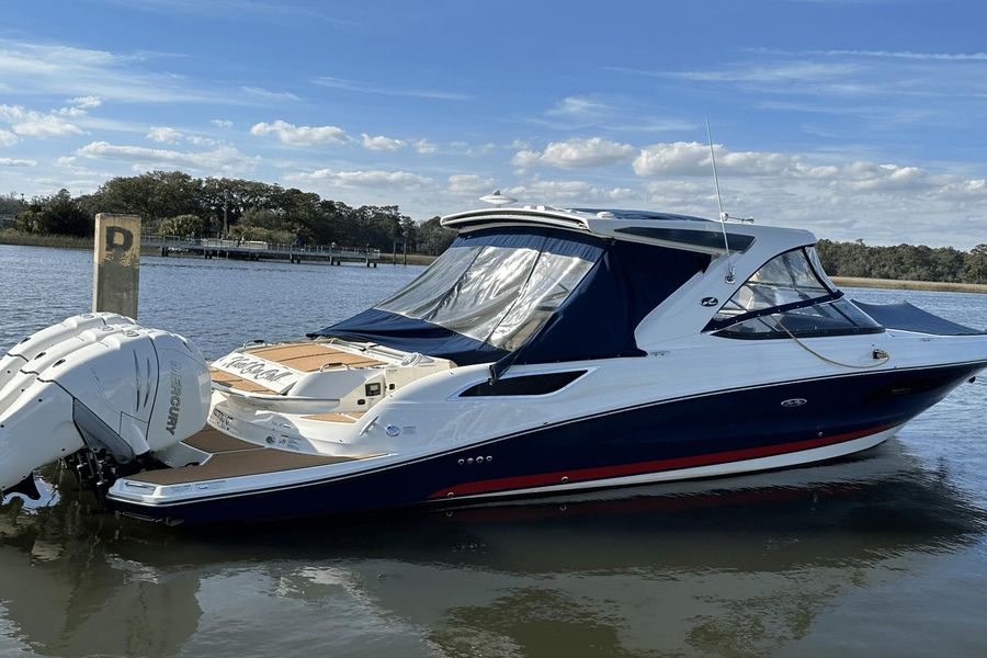 2017 Sea Ray SLX 350 Outboard