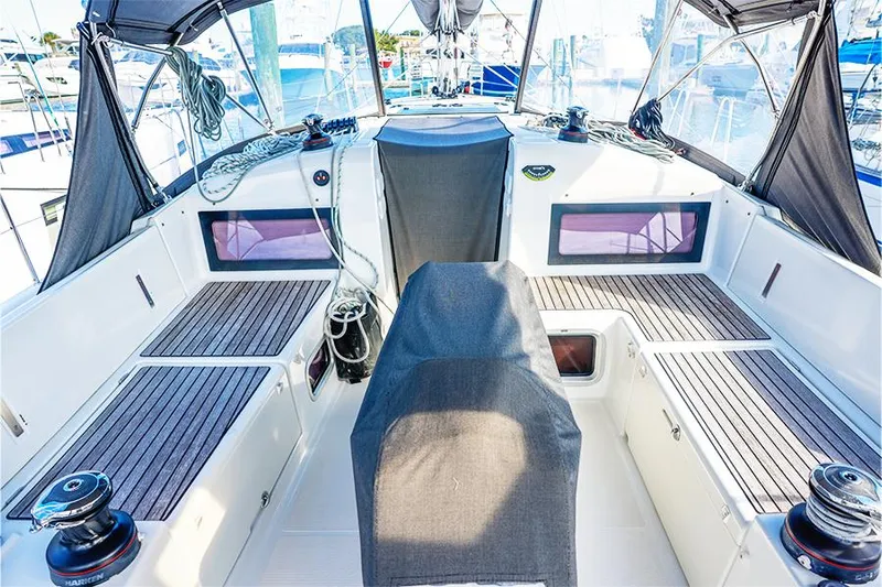 Far Niente Yacht Photos Pics 