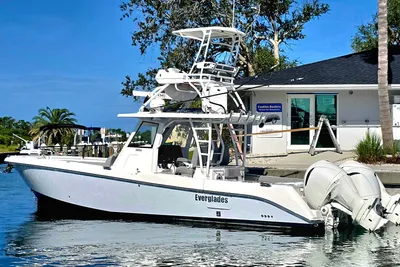 Everglades 365 CC