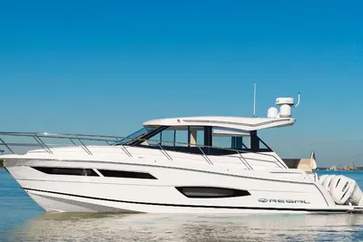 Regal 38 XO