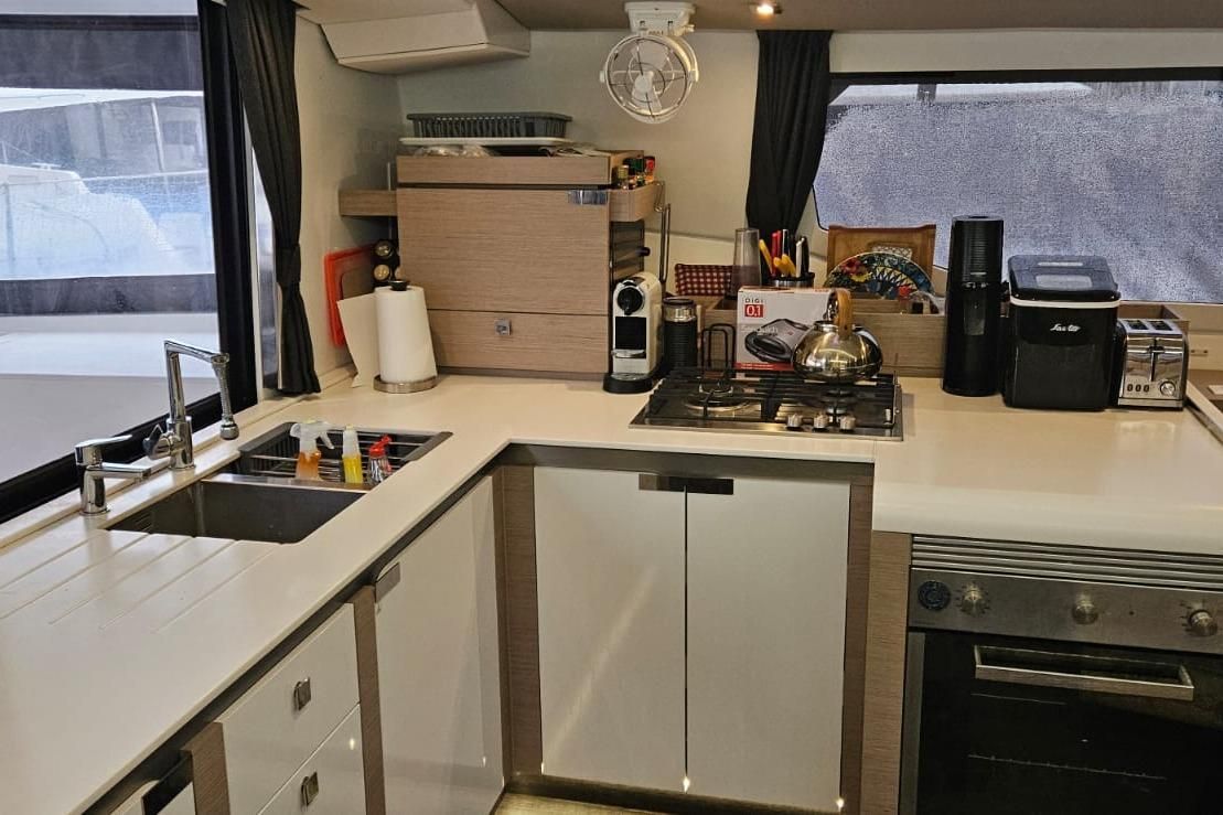 2022 Fountaine Pajot 46 