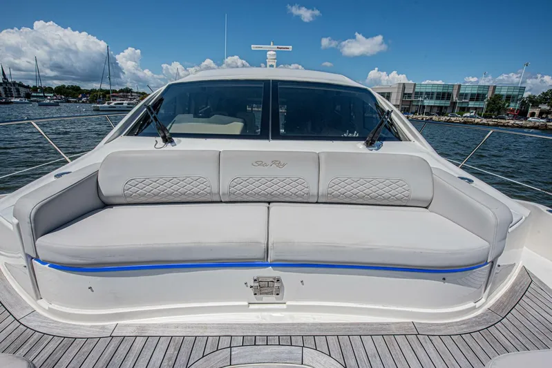 Bob 'n Around Yacht Photos Pics 2018 Sea Ray L550 - Image 12