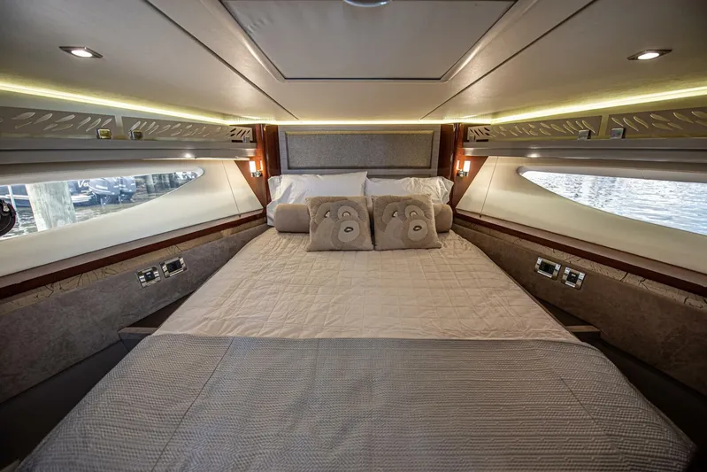 Bob 'n Around Yacht Photos Pics 2018 Sea Ray L550 - Image 55