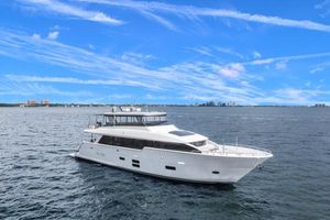 2018 92' Hatteras-M90 Panacera Miami, FL, US