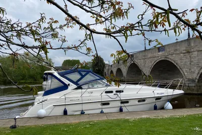 1997 Sealine S37