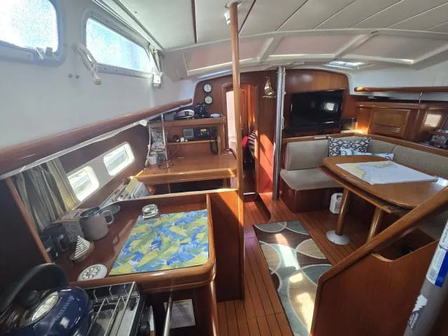 Aeolus Yacht Photos Pics 