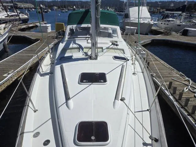 Aeolus Yacht Photos Pics 