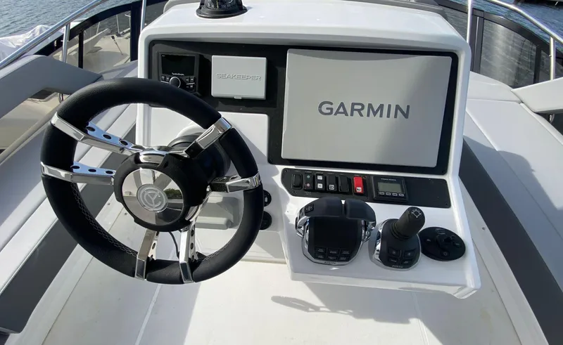 Radiant Yacht Photos Pics 