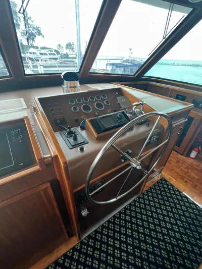 My Chanticleer Yacht Photos Pics Pilothouse helm