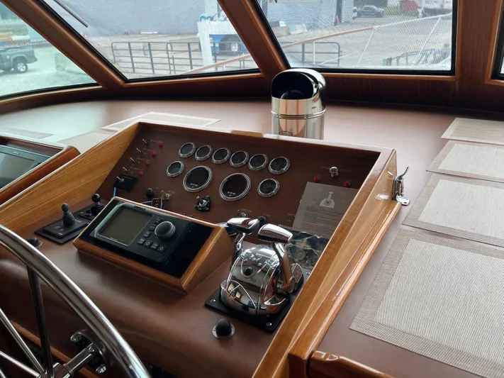 My Chanticleer Yacht Photos Pics Helm