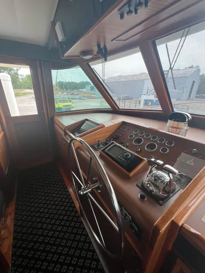 My Chanticleer Yacht Photos Pics Pilothouse helm
