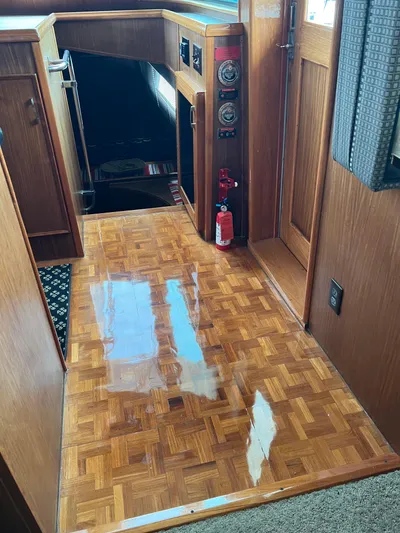 My Chanticleer Yacht Photos Pics Pilothouse flooring