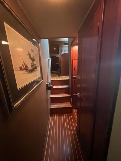 My Chanticleer Yacht Photos Pics Companionway