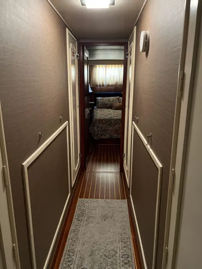 My Chanticleer Yacht Photos Pics Companionway