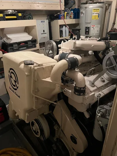 My Chanticleer Yacht Photos Pics Engine room