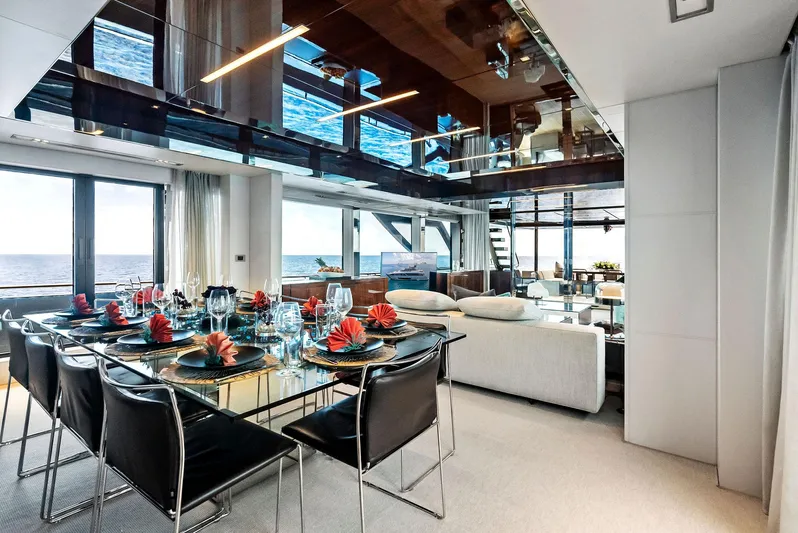 Tasty Waves Yacht Photos Pics 