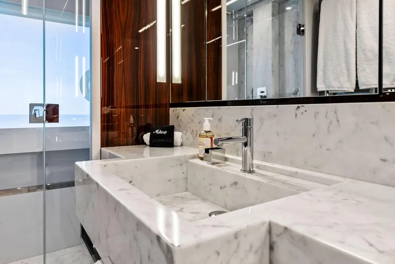 Tasty Waves Yacht Photos Pics 